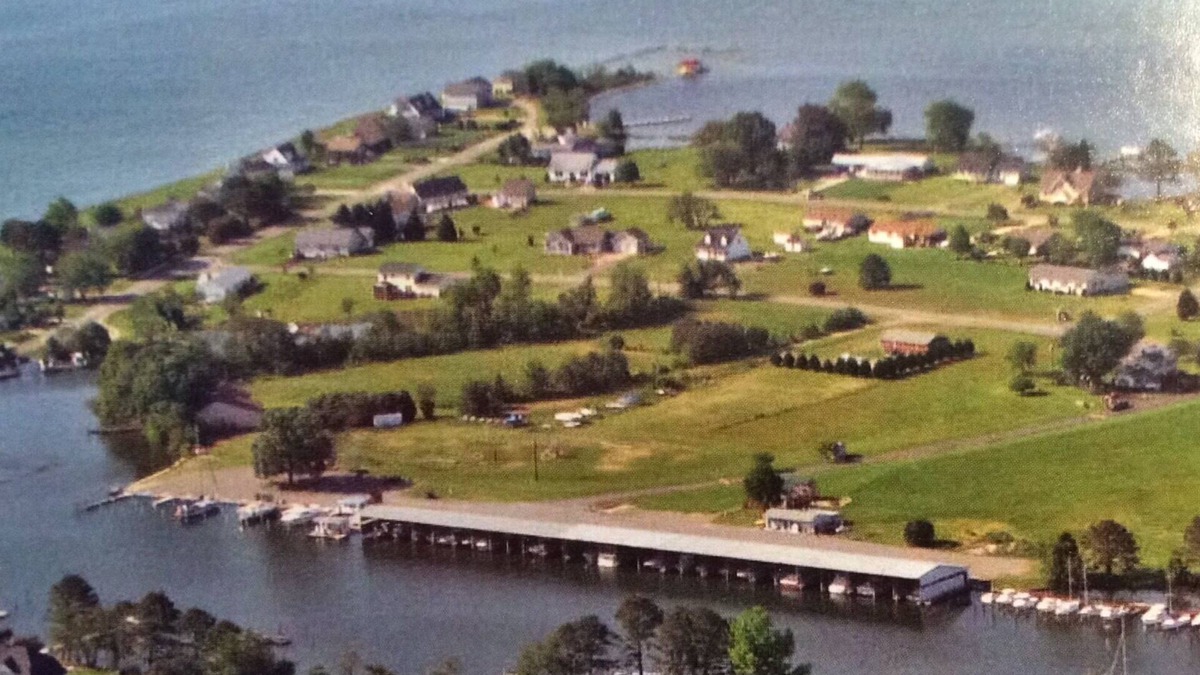 Wicomico Church House | “The Waterman” By the Bay-Access to Chesapeake