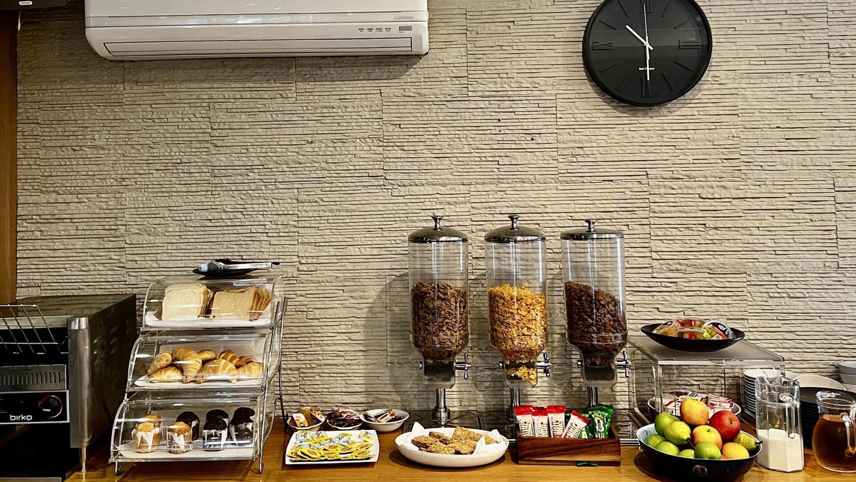 Glen Waverley Hotel | The Waverley International Hotel