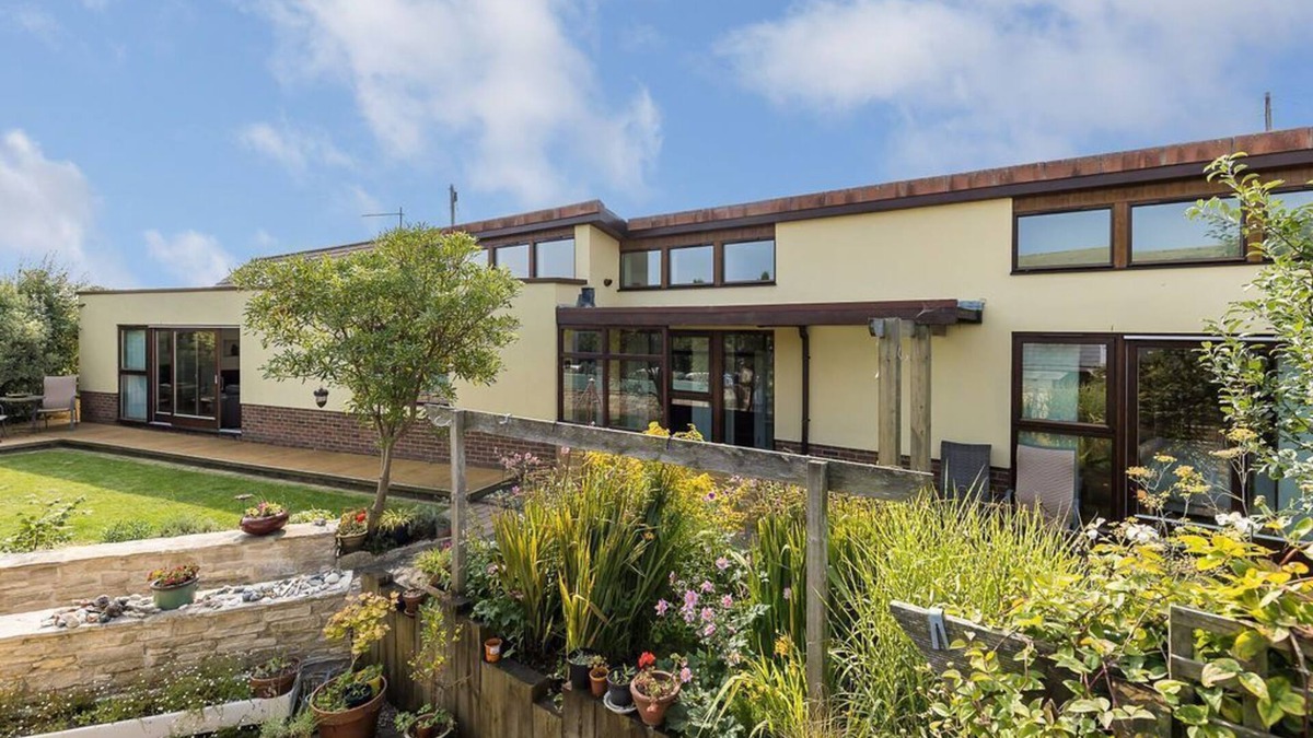 Swanage Cottage | The Wedge - ground floor holiday home within walk of beach