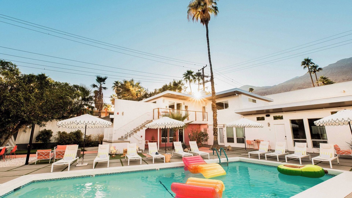 Tahquitz River Estates Hotel | The Wesley by AvantStay | Private Boutique Hotel in the Heart of Palm Springs