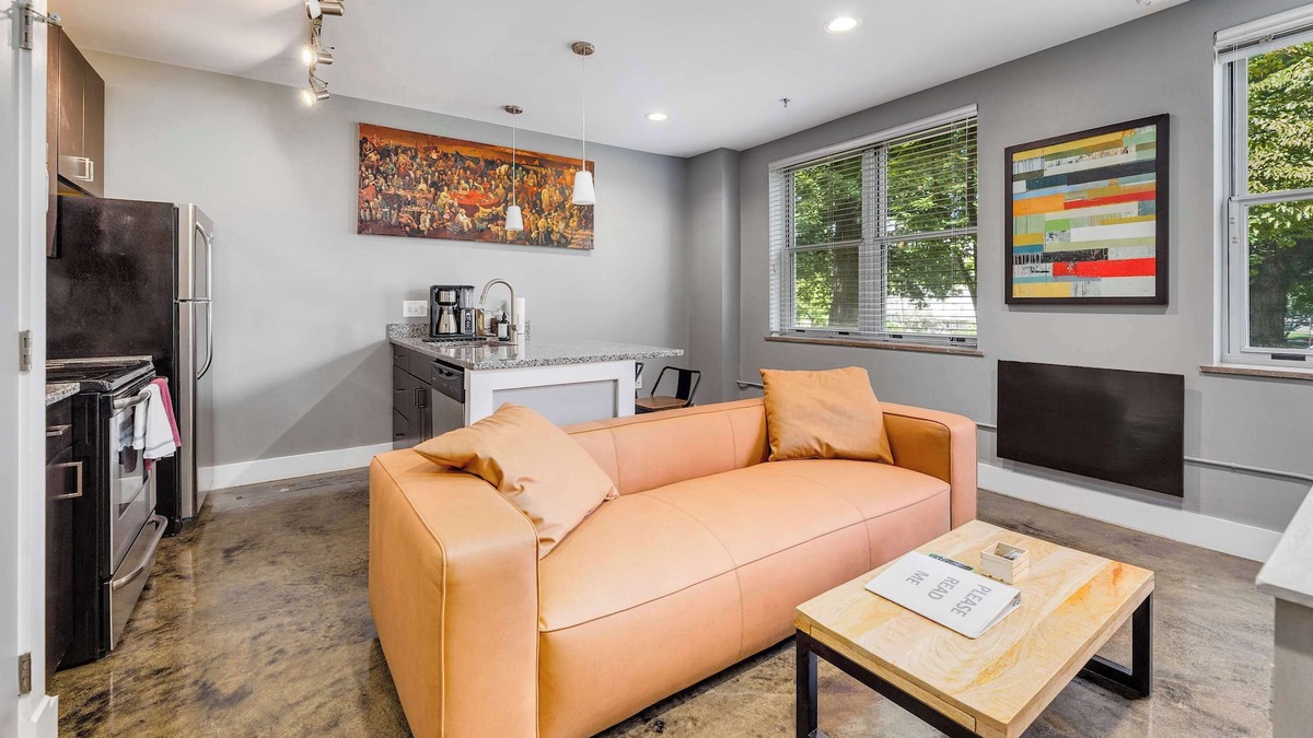 Roanoke Apartment | The West End Flats Downtown Free Parking