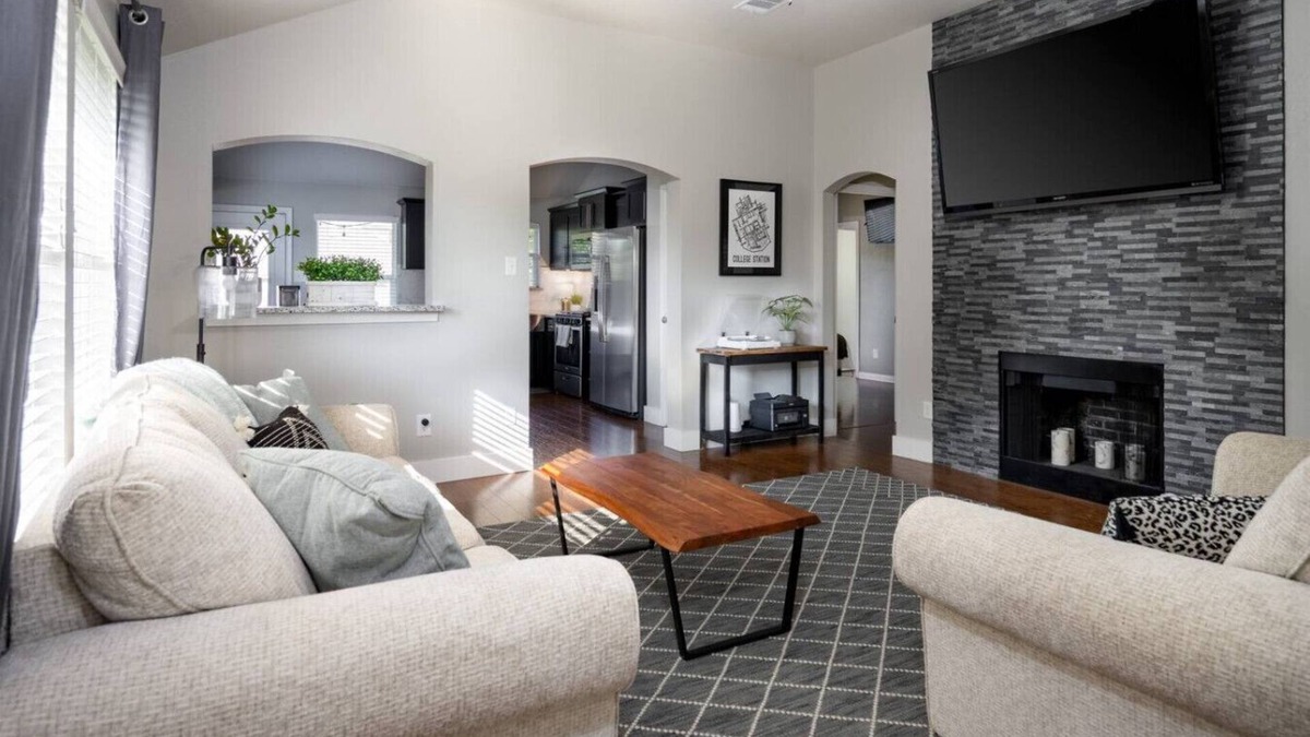 Westfield Village House | The Westbrook House- Fenced In Yard