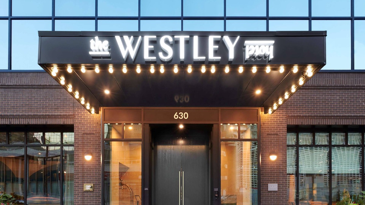 Downtown Calgary Hotel | The Westley Hotel - Tapestry Collection by Hilton