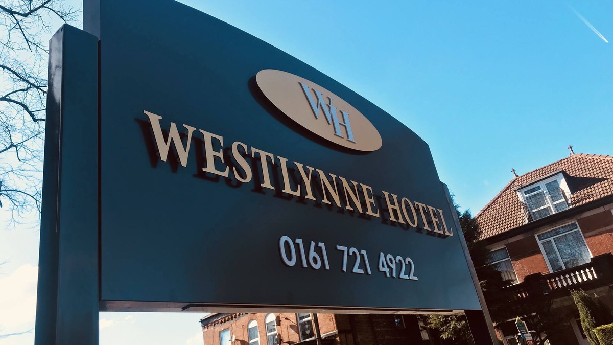 Manchester Hotel | The Westlynne Hotel & Apartments
