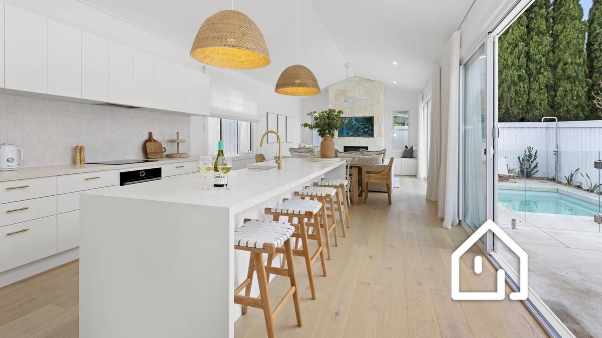 Sorrento House | The White Haven *1 NIGHT FREE* Walk to Everything in Sorrento