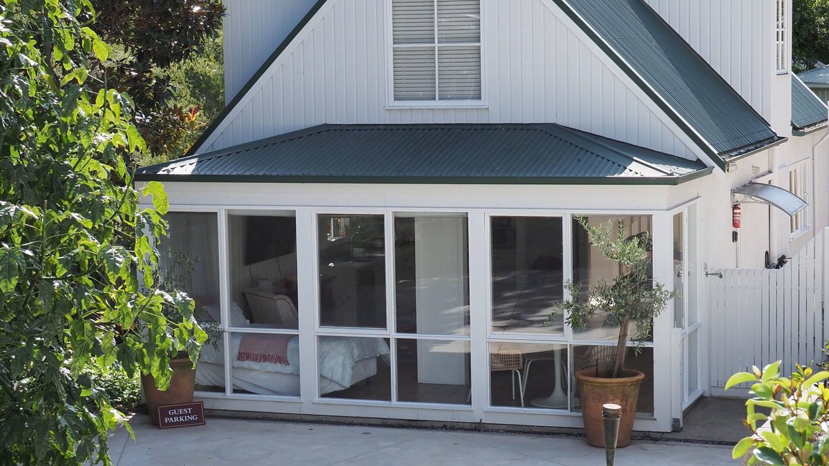 Metung House | The White House- Loft