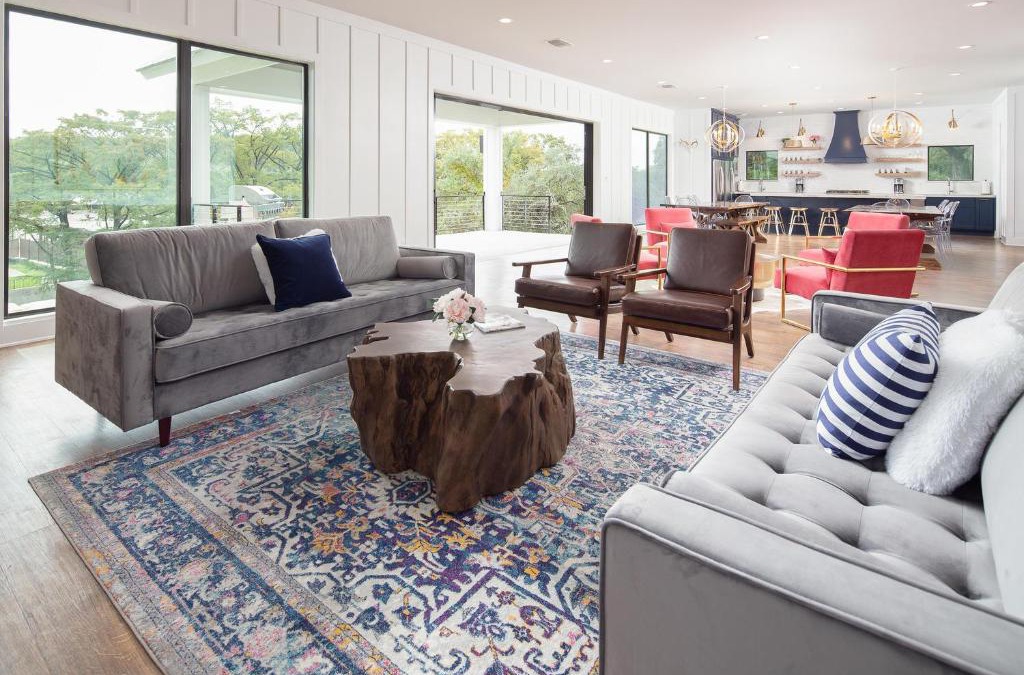 Canyon Lake House | The White House on the Horseshoe