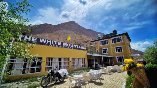 Spiti Hotel | The White Mountain Stays