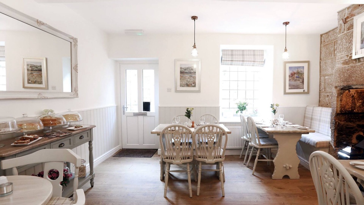 Pateley Bridge House | The Willow Restaurant B&B