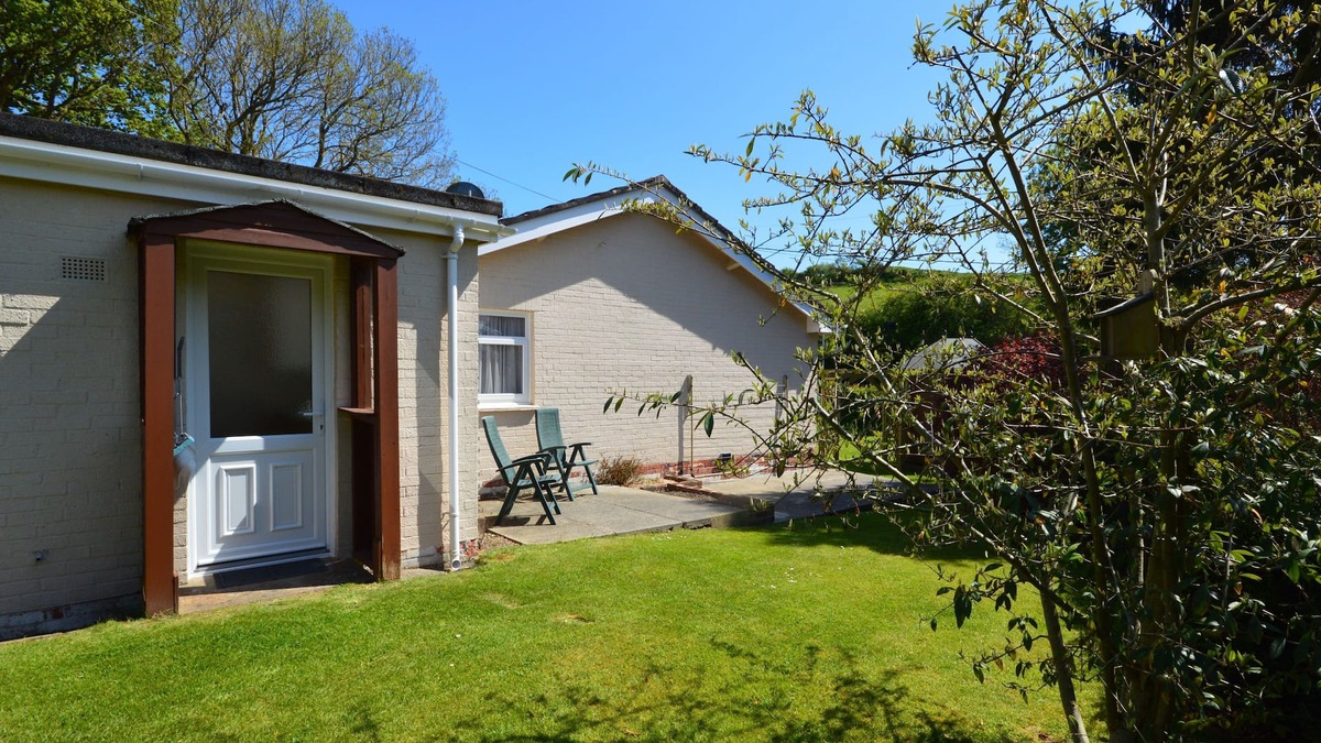 Newport Cottage | The Willows