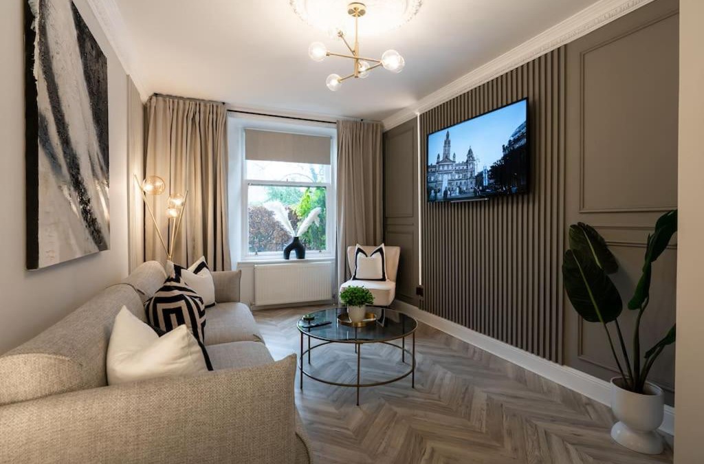 North West Apartment | The Wilton Suite - Your Private 5* Escape!