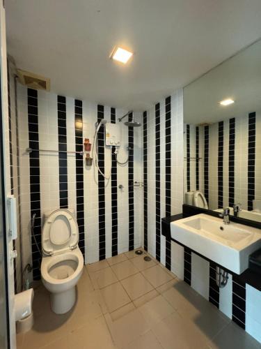 Talat Nuea Apartment | The wind condo