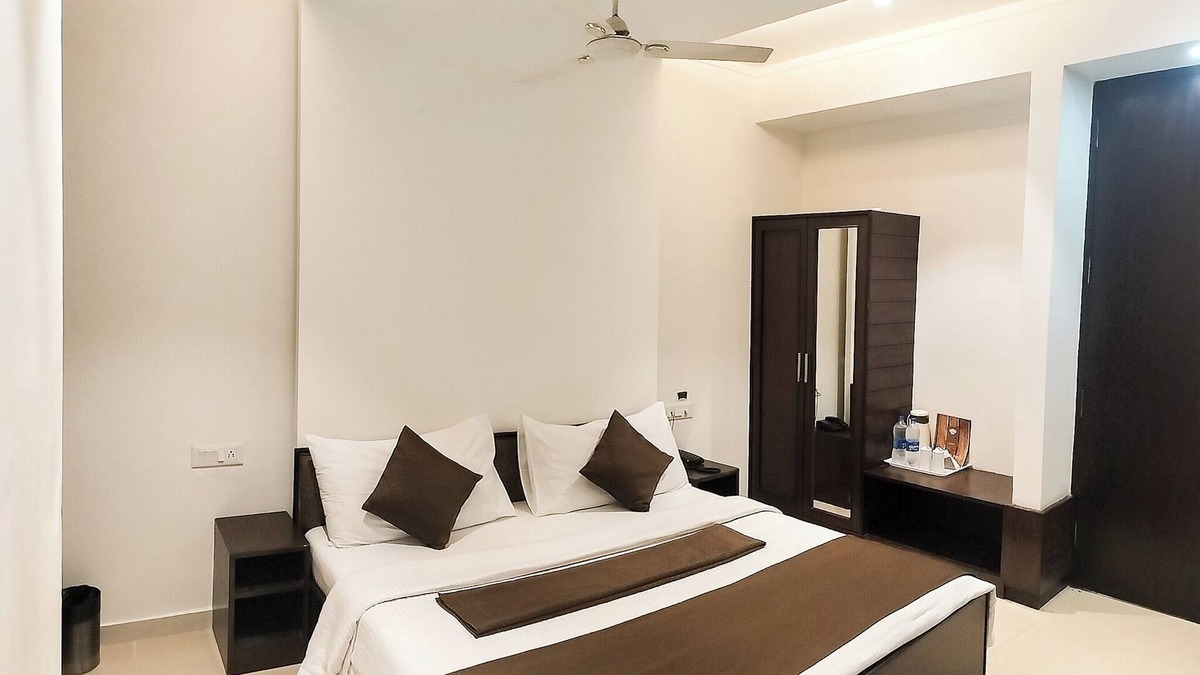 Kalka Hotel | The Wind Cross Hotel