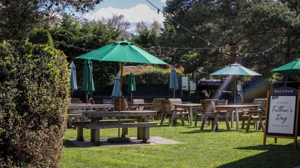 Hollingbourne Hotel | The Windmill