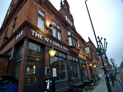 Mapesbury House | The Windmill Hotel