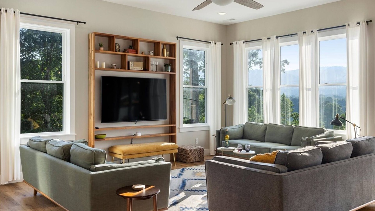 Chattanooga Valley House | The Woodland Lodge | Hot Tub | Mtn Views | Pool Table | 21 People | 6 Bed, 3.5 Bath