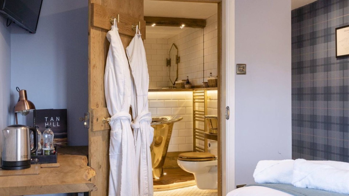 Fremington Hotel | The World Famous Tan Hill Inn