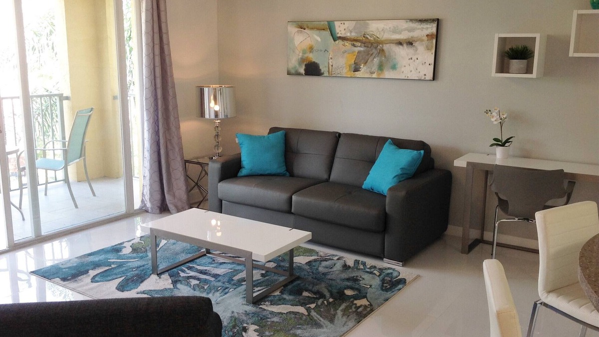 Aventura Apartment | The Yacht Club at Aventura Luxury 1 bed/1 Bath Pool View Fits 4 People