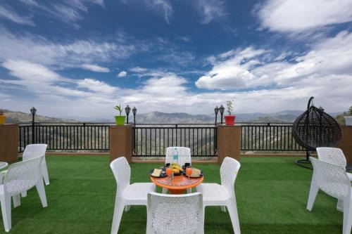 Fagu Apartment | The Yoga Retreat l Place for Yoga I Meditation I Shanti & Dhayan l Vacations I Family Events I Kufri by Exotic Stays