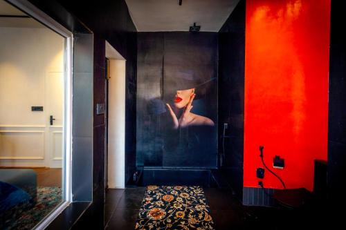 Srinagar House | The Zoey Villa, with Central Heating, Bonfire, BBQ & Complimentary Breakfast