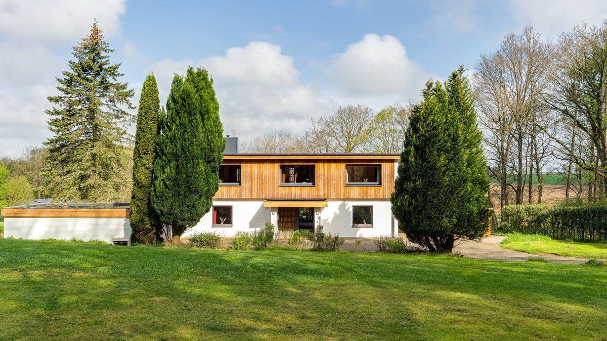 Kappeln House | The70s - Large mid-century vacation home | 5 bedrooms | garden