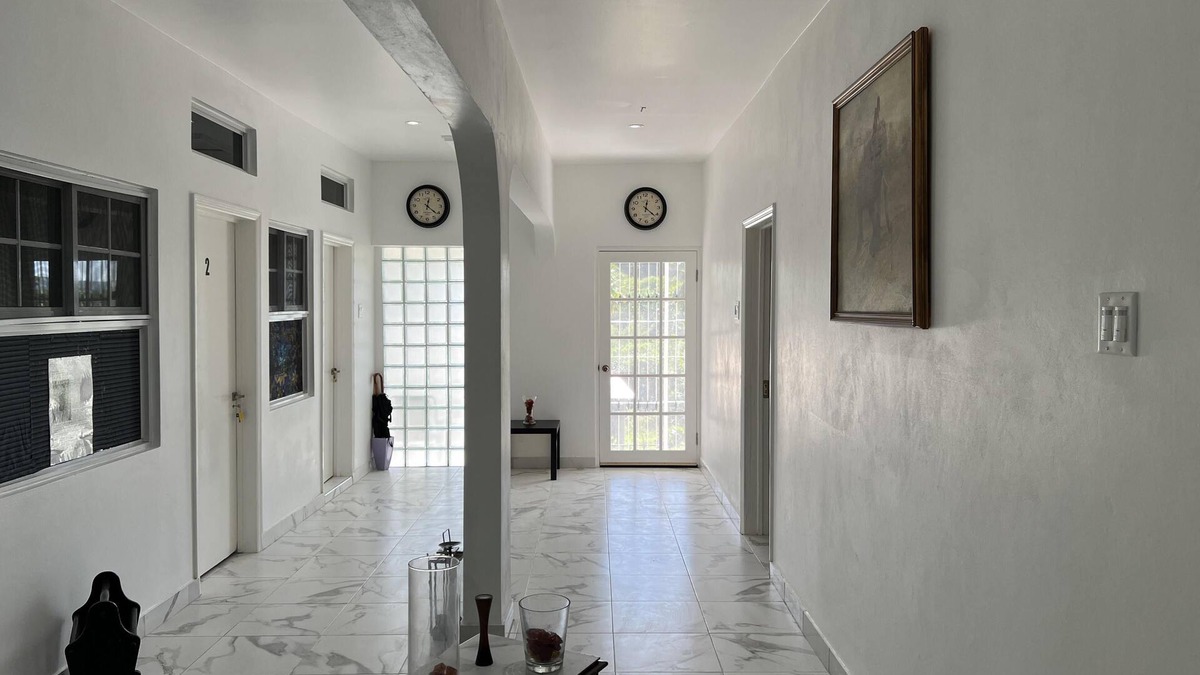 Porus Apartment | Thebreeze can accommodate up to 30 people