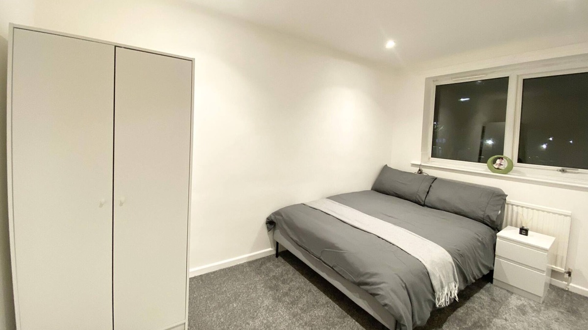 Pendlebury House | ThePropertyFocus - Stylish Comfy Stay