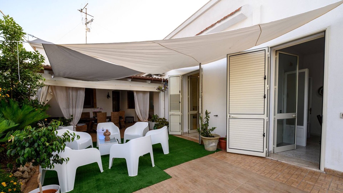 Digerbato House | There are trips that are made with a single bag: the HEART
