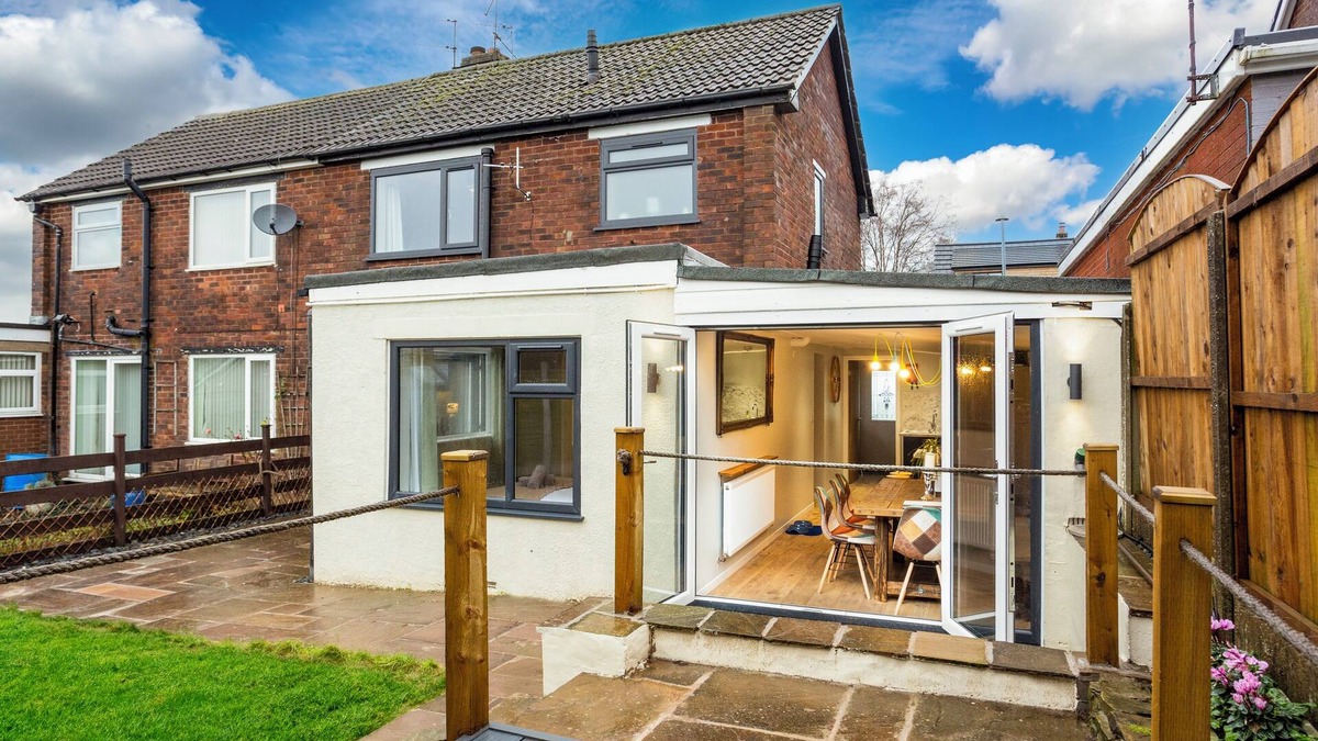 Worsthorne House | Thieveley Pike View - Worsthorne