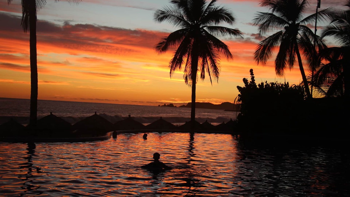 Ixtapa Condo | This 2200sf Unit is steps from the beach and includes stunning sunset views.