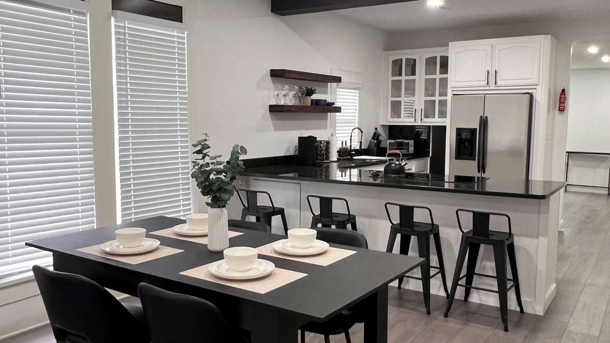 East Riverside House | This 4-bedroom home in Downtown Waco.