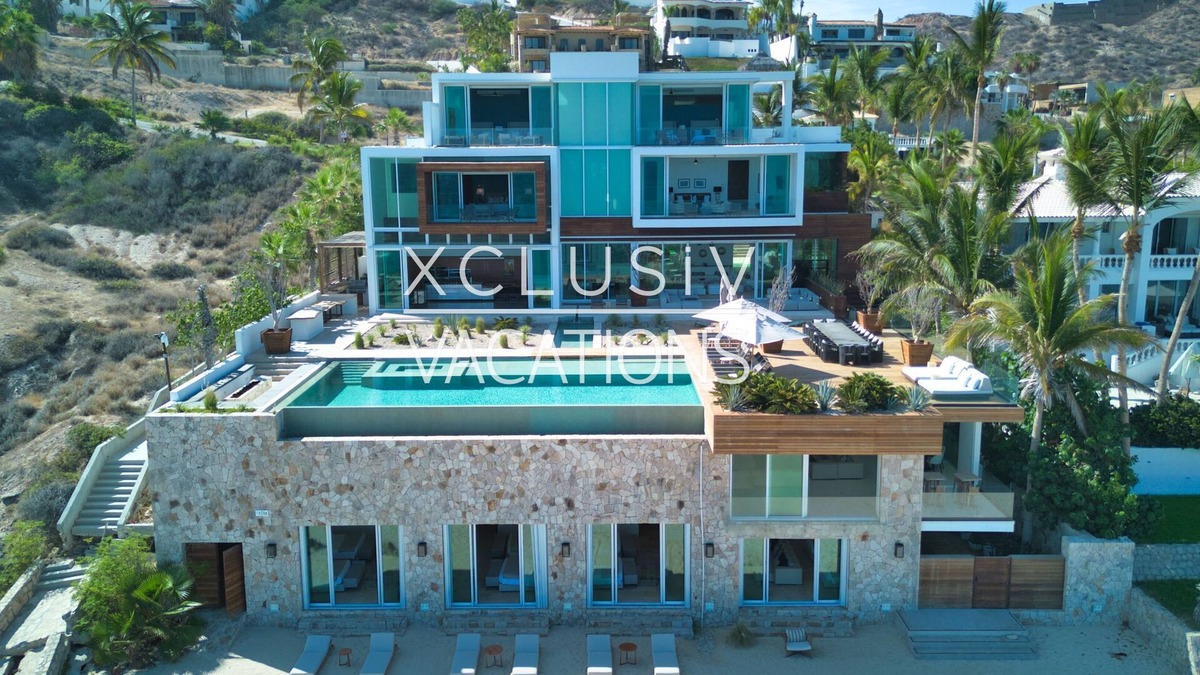 Rancho Cerro Colorado Villa | This 40,000sq. ft. beachfront villa offers unmatched elegance and privacy, with 11 bedrooms and
