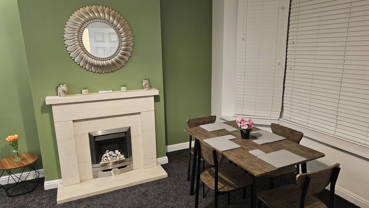 Acresford House | This 5-bedroom house exudes an aura of openness and comfort.