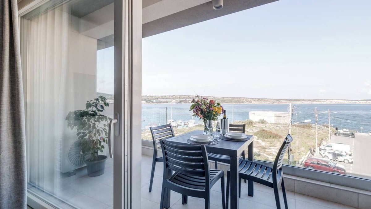 Għadira Apartment | This apartment is a 1 bedroom(s), 1.5 bathrooms, located in Il-Mellieħa, null.