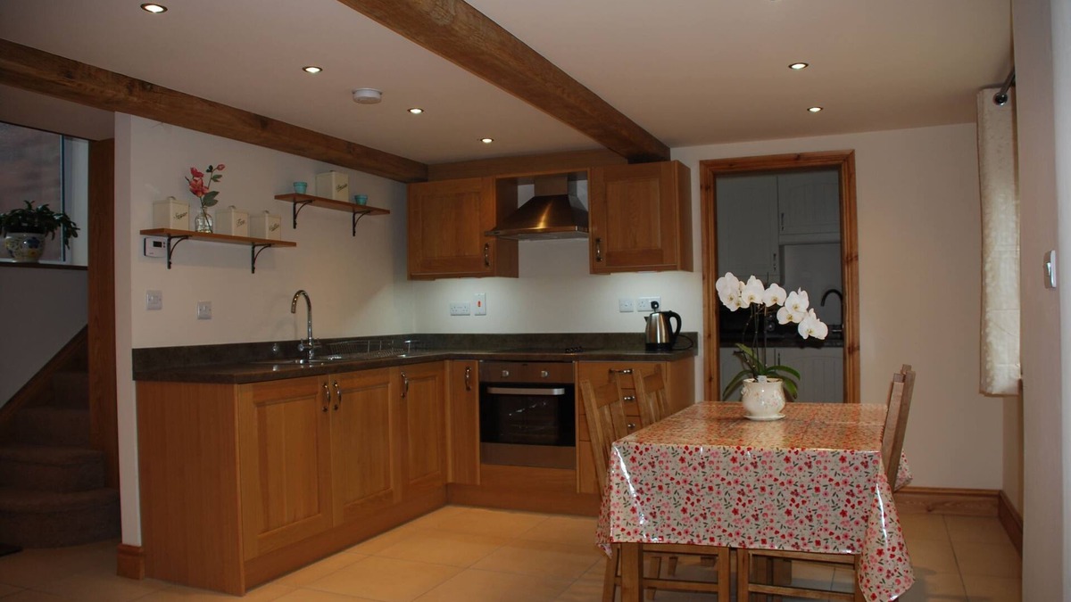 Congleton Cottage | This attractive cottage has been decorated with pretty touches and nestles in a beautiful area.