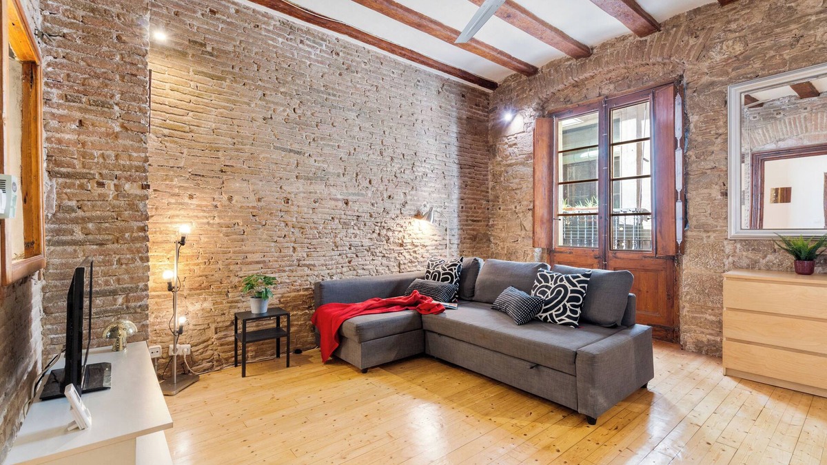 La Ribera Apartment | This beautifully designed 2-bedroom apartment is located in the vibrant El Born neighborhood.
