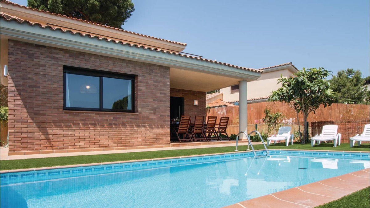 El Mas Mora House | This charming vacation home in the small town of Tordera on the Costa de Barcelona, just 6 km from t