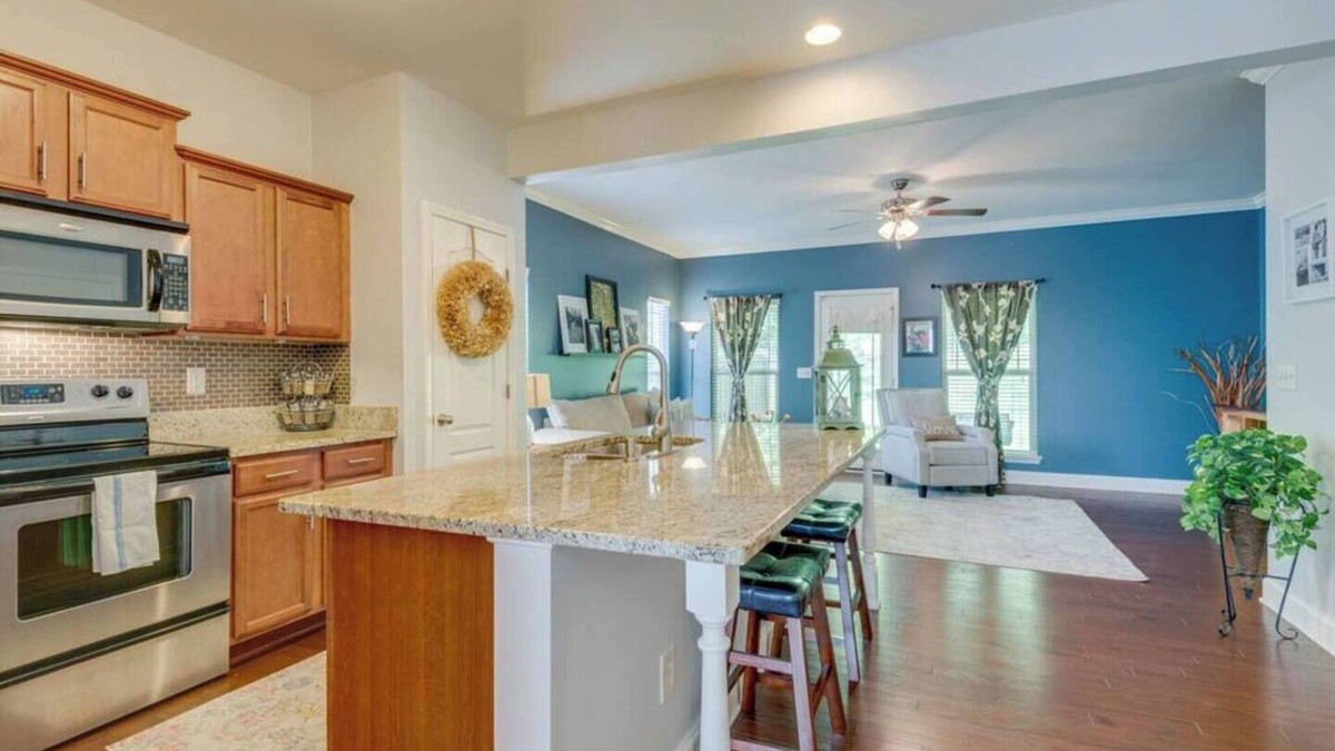 West Meade Condo | This condominium is a 0 bedroom(s), 3 bathrooms, located in Nashville, TN.