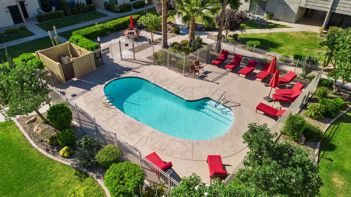 Lombardi Estates Condo | This condominium is a 2 bedroom(s), 2 bathrooms, located in Scottsdale, AZ.