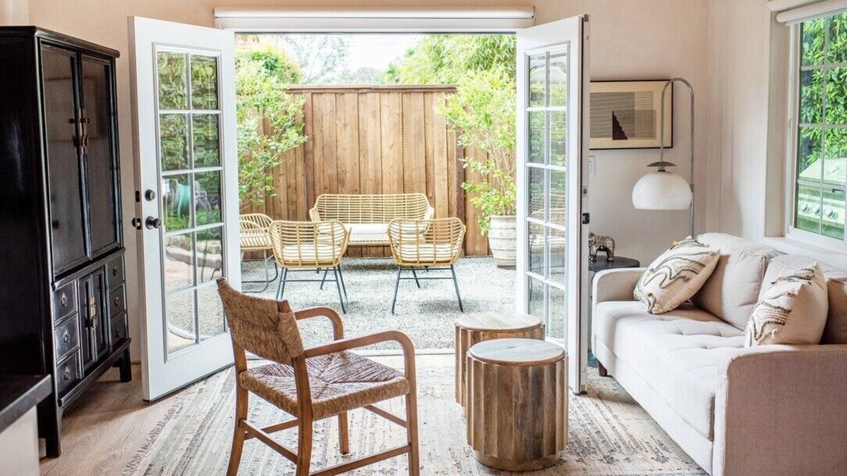 Montecito Cottage | This cottage is a 0 bedroom(s), 1 bathrooms, located in Montecito, CA.