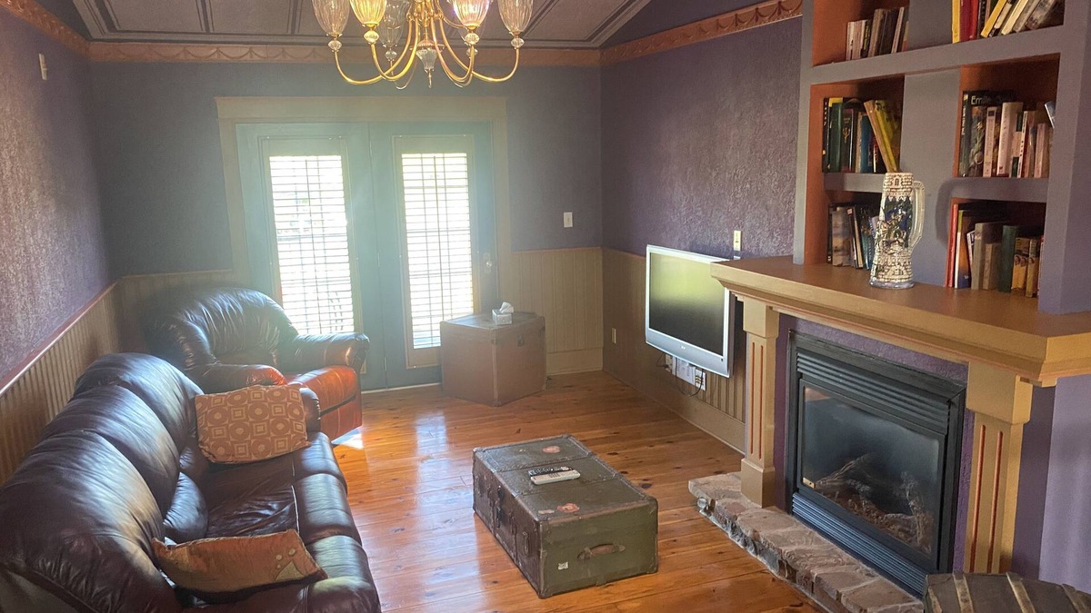 Niagara-on-the-Lake Cottage | This European flair minutes from historic Niagara On The Lake