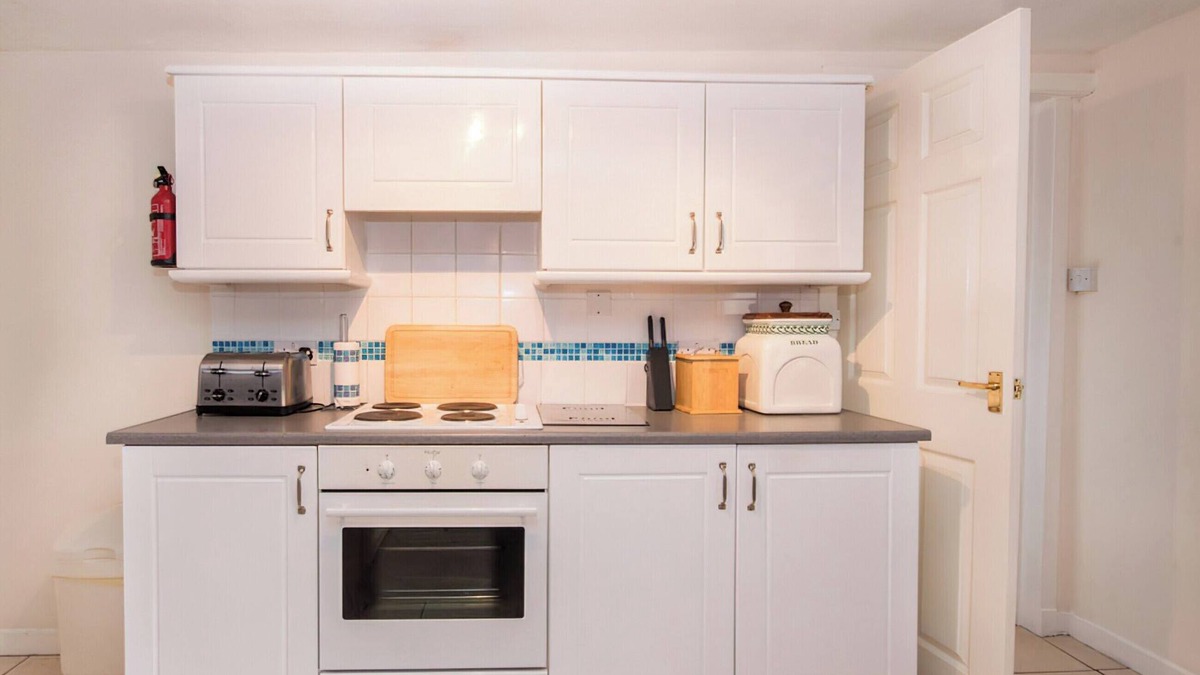 Cromarty Cottage | This fantastic heritage cottage from the early 1700’s epitomises the conservation area of Cromarty.