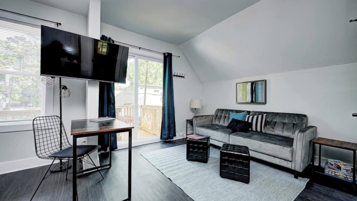Fountain Square Apartment | This guest suite is a 0 bedroom(s), 1 bathrooms, located in Indianapolis, IN.