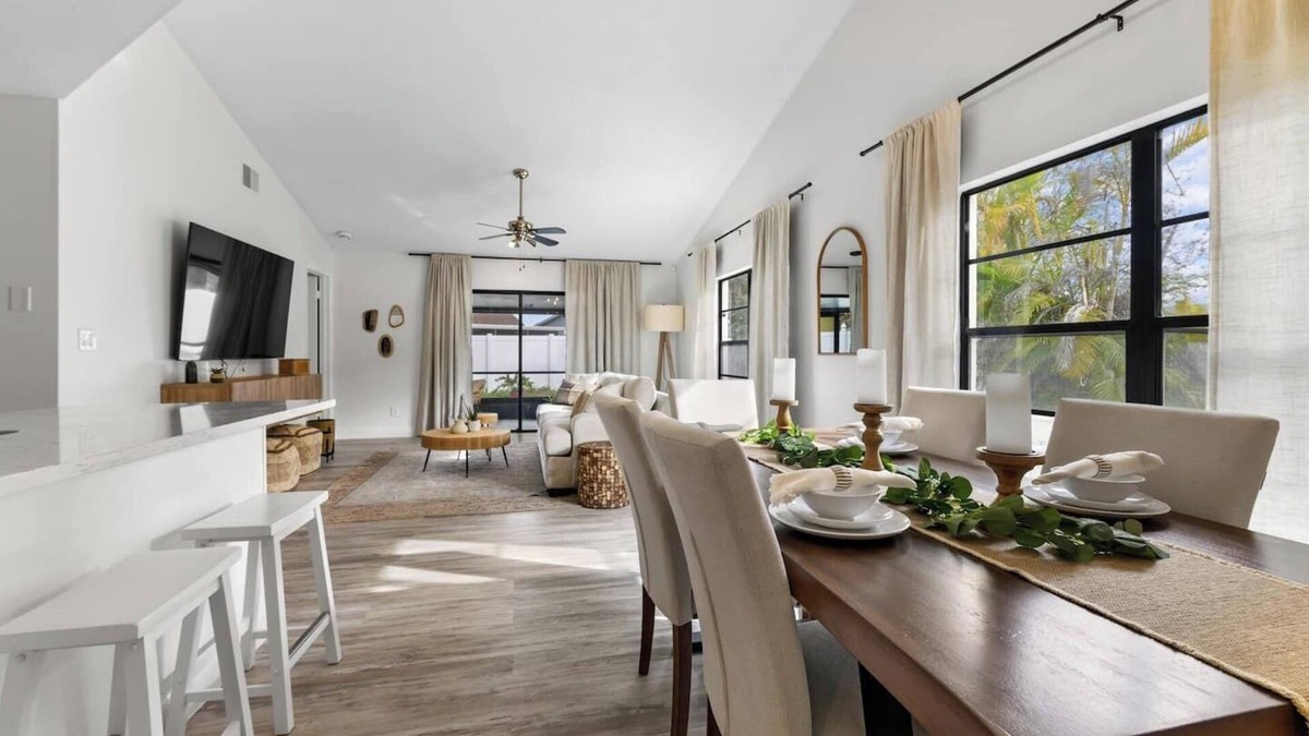 Brandon House | This home has 3 bedrooms with 6 beds and 2 bathrooms making it perfect for 9 guests!