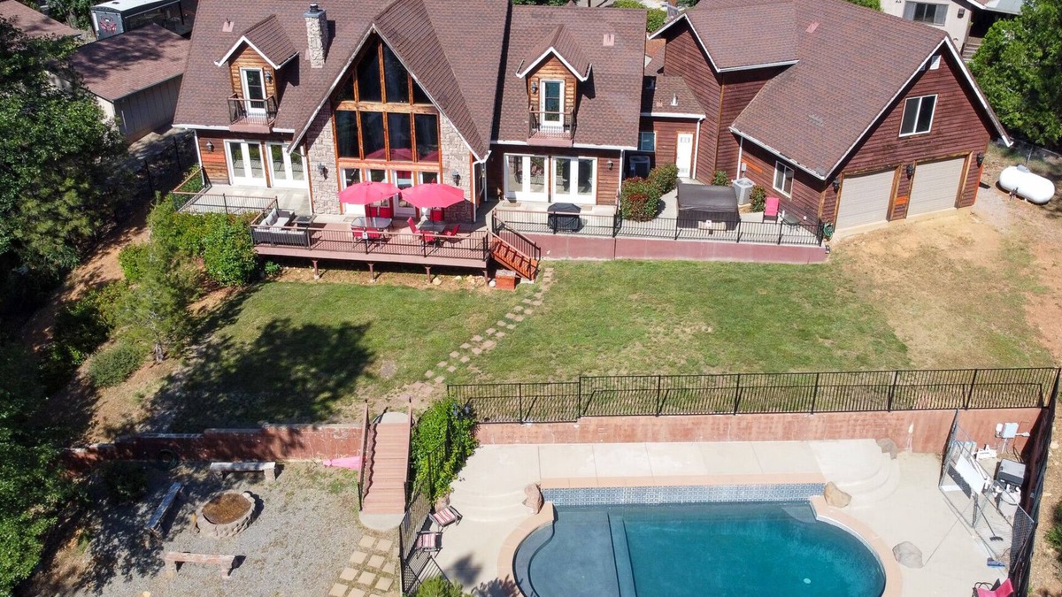 Lakehead-Lakeshore House | This home has it all and more! Message me for video tour!