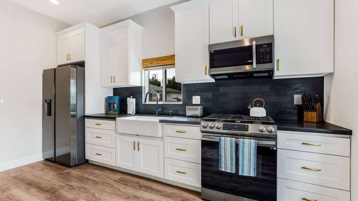 Camarillo House | This house is a 2 bedroom(s), 2 bathrooms, located in Camarillo , CA.