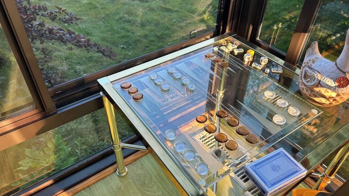 Grafton House | This house is a 2 bedroom(s), 1.5 bathrooms, located in Grafton, ON.