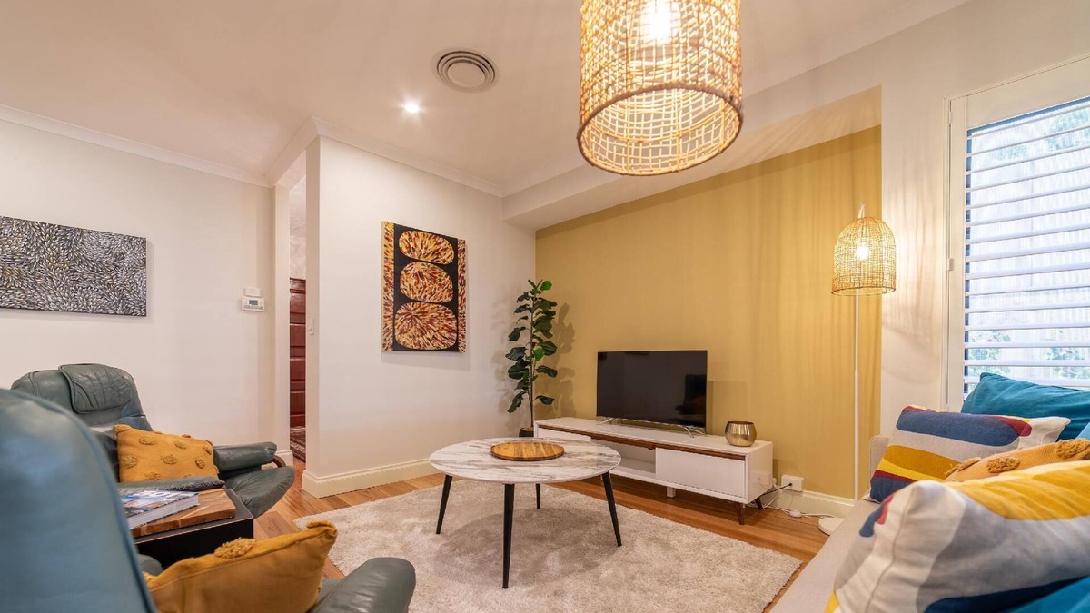 Boya House | This house is a 3 bedroom(s), 2 bathrooms, located in Greenmount, Western Australia.