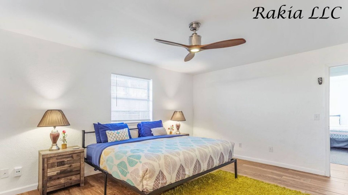 Edmond House | This house is a 3 bedroom(s), 2 bathrooms, located in Edmond, OK.