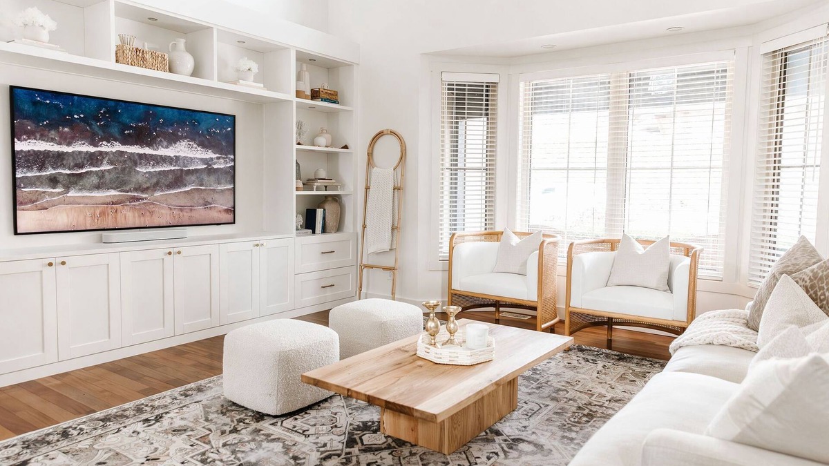 Central Okanagan House | This house is a 4 bedroom(s), 3.5 bathrooms, located in Kelowna, BC.